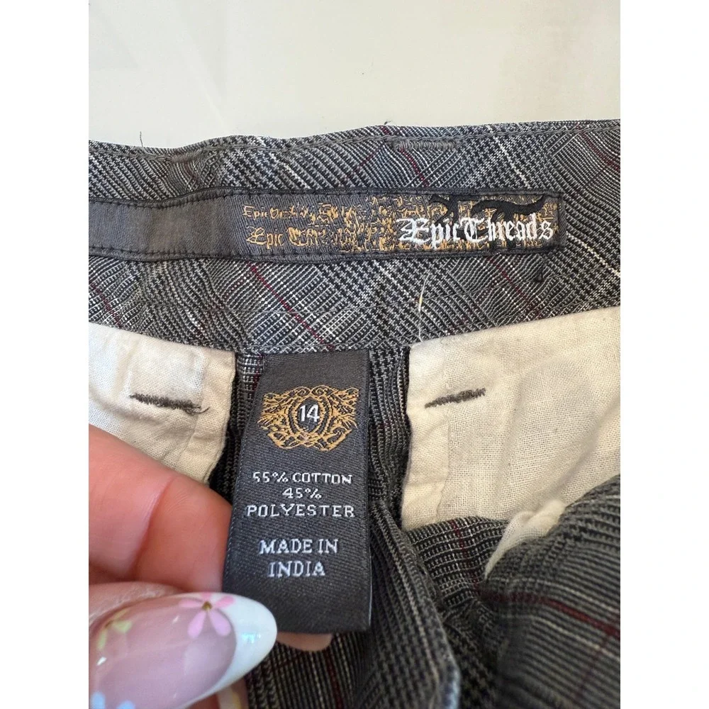 Epic Threads Mens Grey Plaid Cargo Shorts Size 14 Multi Pocket Casual WPL8046